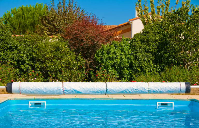 Selecting the Ideal Pool Cover for Every Season